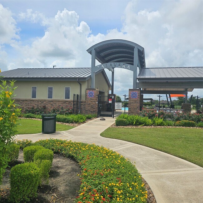Building Photo - 11518 Harmony Summit Trce