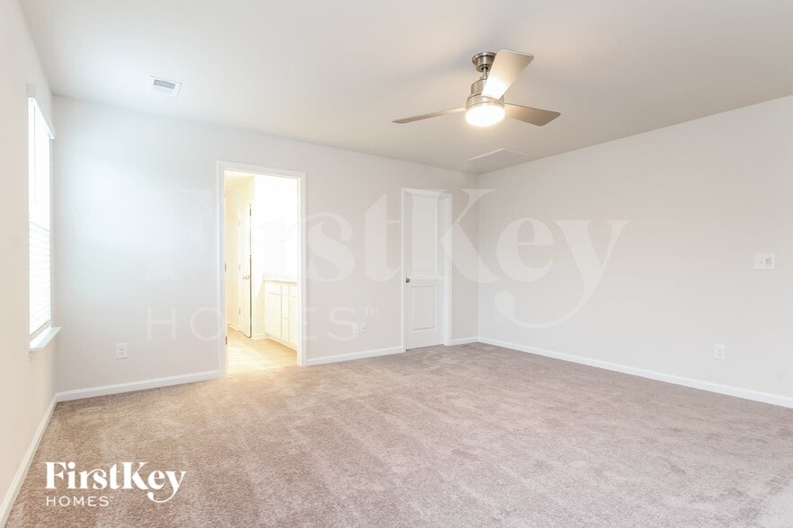 Building Photo - 721 Ridgemoor Trl