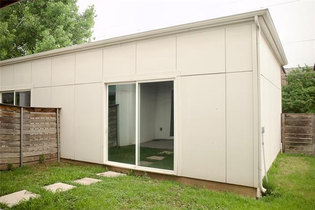 Building Photo - 207 Adrian Dr