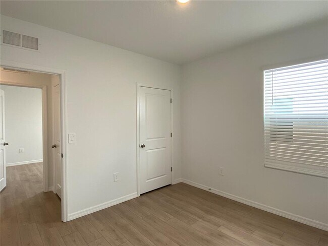 Building Photo - 32354 Weathered Oak Dr