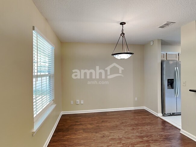 Building Photo - 7757 MacDougall Dr