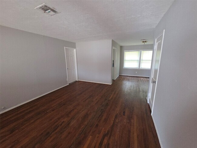Building Photo - 3723 Odin Ct