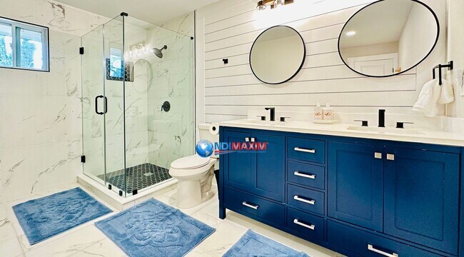 Building Photo - Full furnish property   FOR SALE/RENT