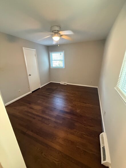 Building Photo - 4220 Pennydale Dr