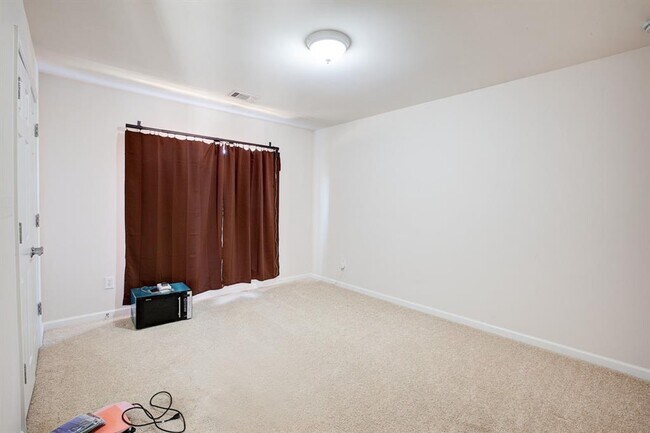 Building Photo - 4220 Agard St