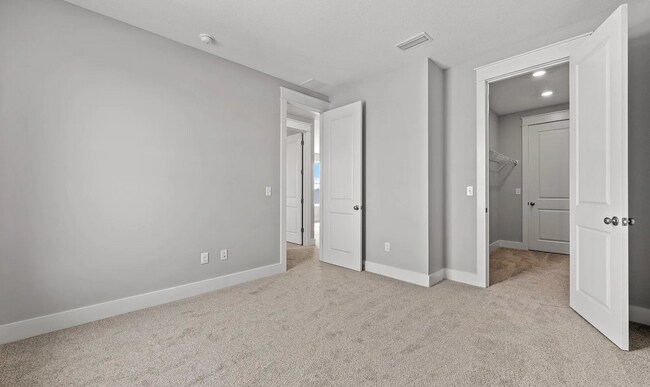 Building Photo - 2301 Warbler St