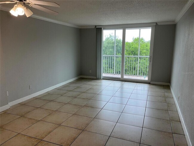 Building Photo - 2610 Coconut Bay Ln