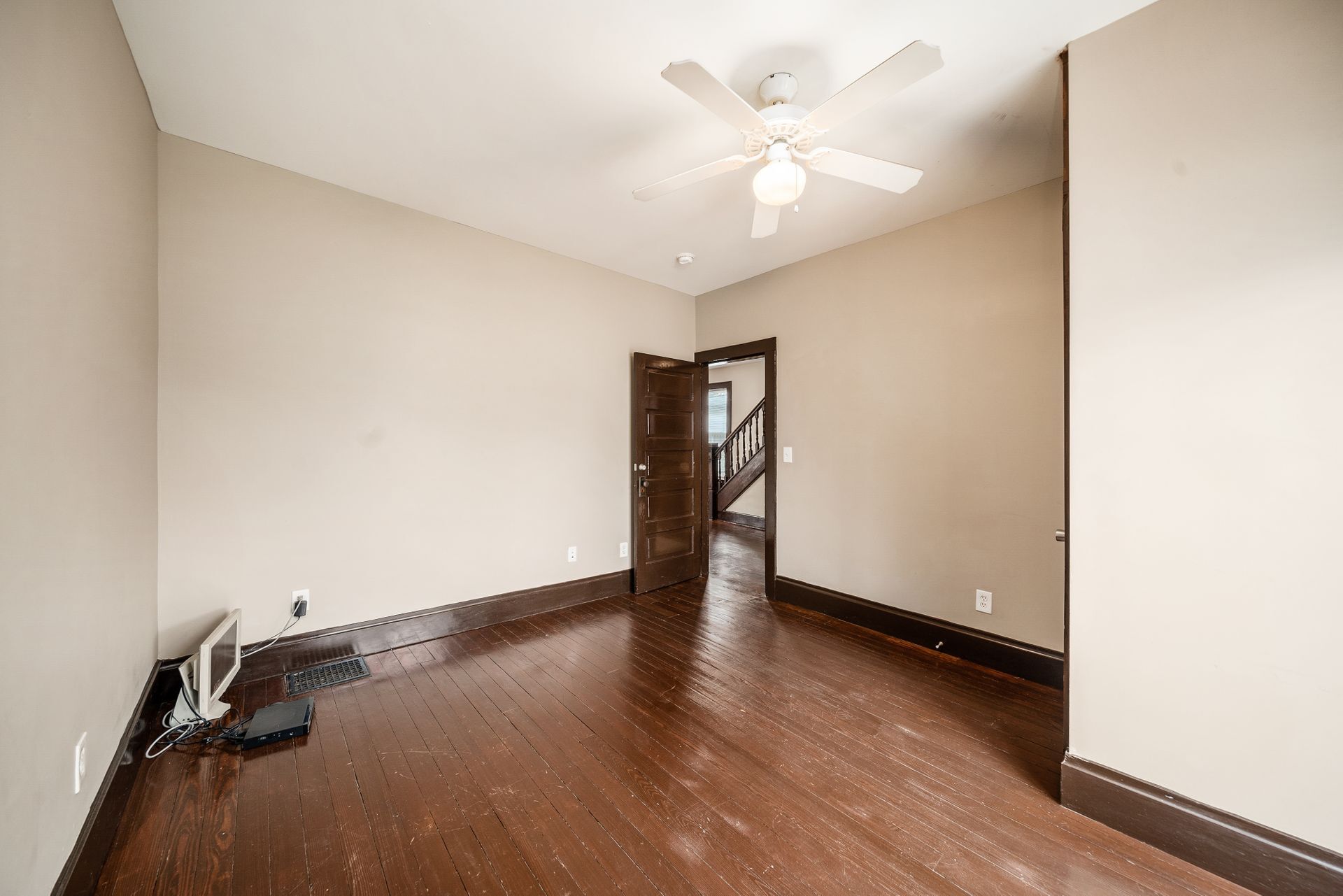 Building Photo - 144 E Tompkins St