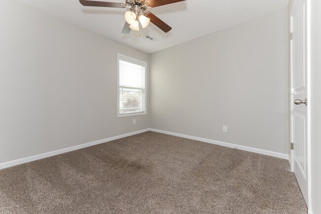 Building Photo - 1028 Tammy Sue Ln