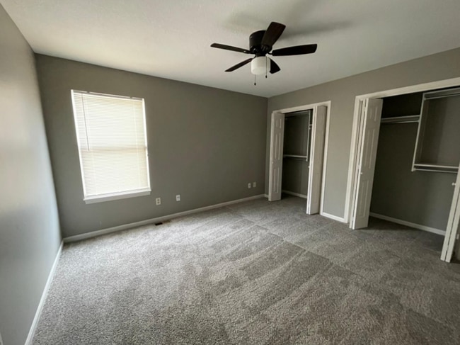 Building Photo - 5 Bedroom 3 Bath Home close to schools and...