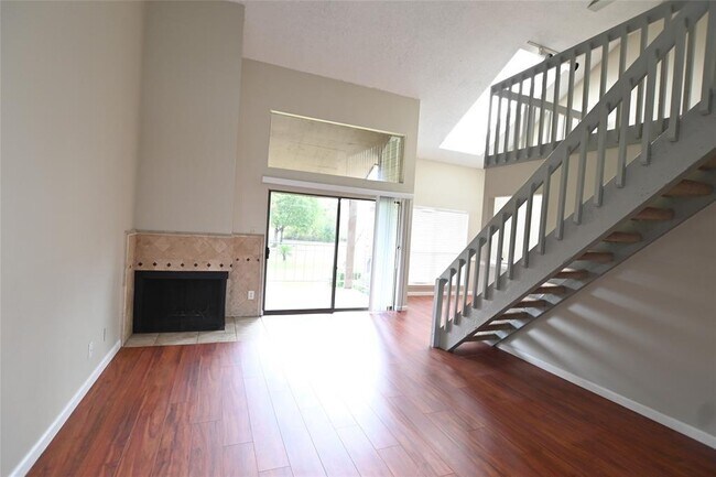 Building Photo - 8451 Sands Point Dr