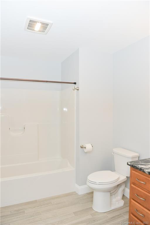 Building Photo - 17 Brookview Cir