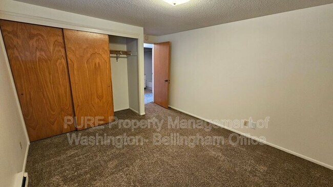 Building Photo - 625 N Garden St