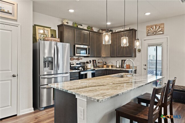 Building Photo - 810 Mclaury Cove