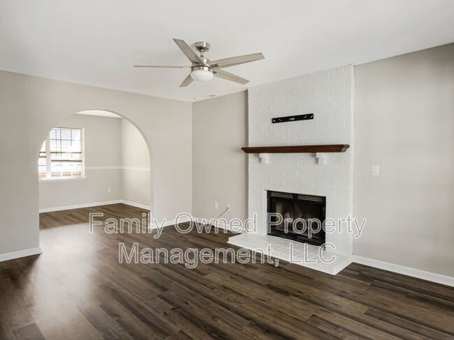 Building Photo - 2296 Boulder Ct