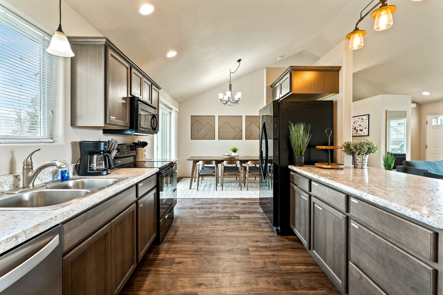 Building Photo - 1210 Wildcat Dr