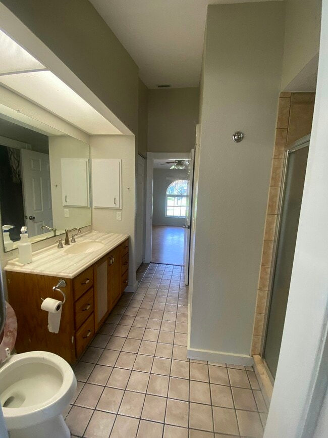 Building Photo - 7413 Crock Ave