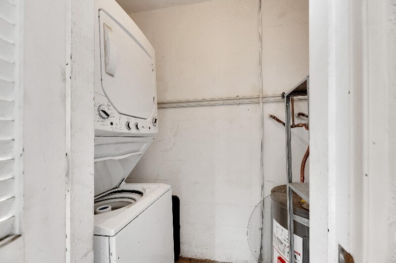 Building Photo - 5304 W Kennedy Blvd