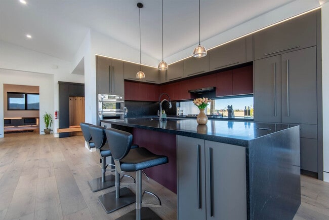 Building Photo - 779 Lucia Ln