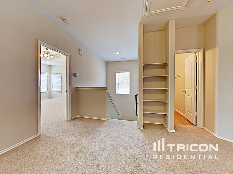 Building Photo - 2823 Arica Ln