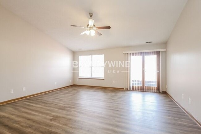 Building Photo - MOVE IN SPECIAL - February FREE with move ...