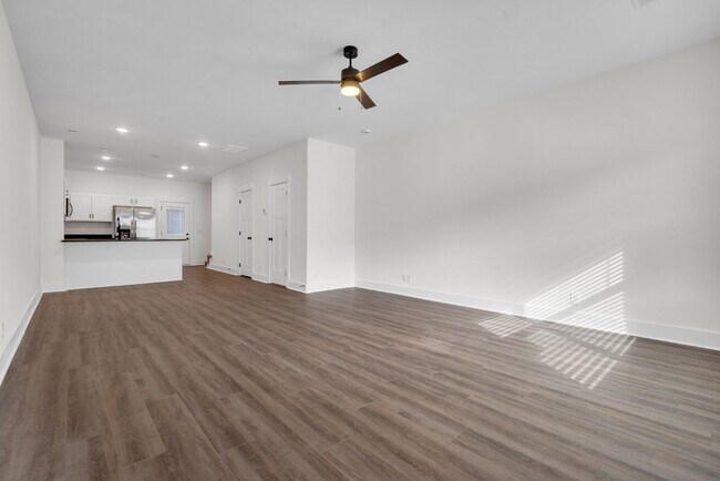 Building Photo - 119 Front Rdg Cir