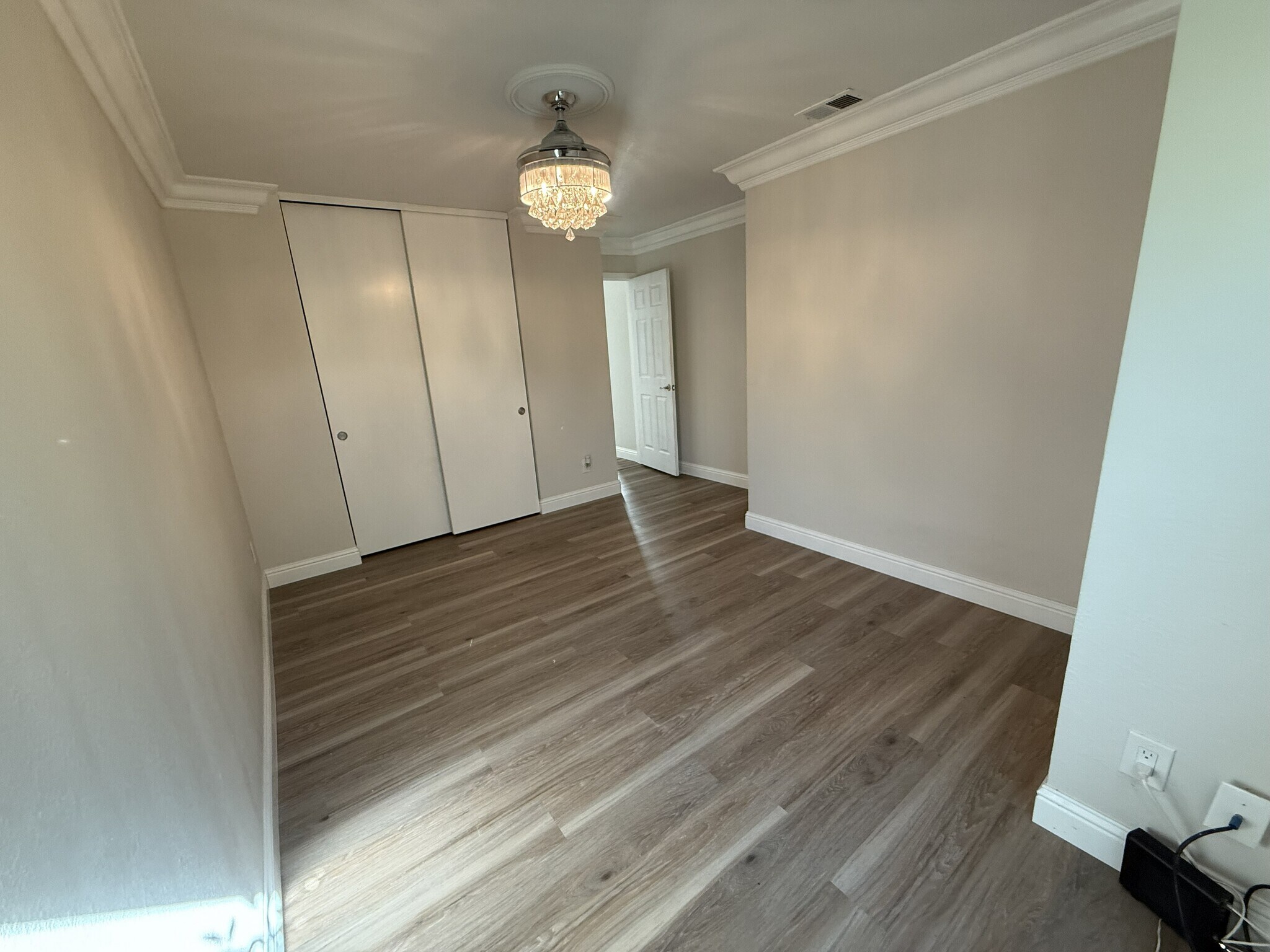 Building Photo - 328 Flaming Oak Dr