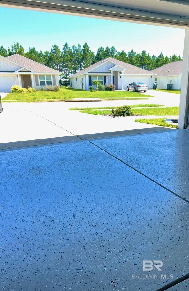 Building Photo - 23105 Shadowridge Dr