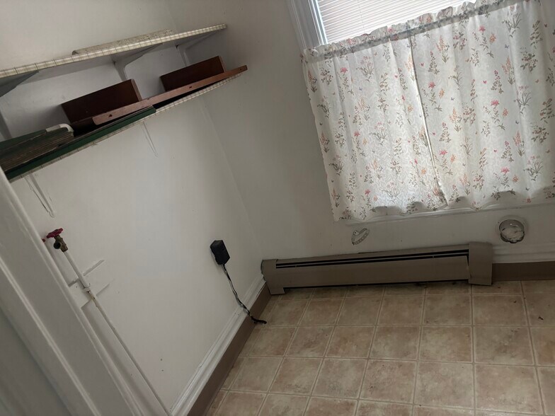 Building Photo - 20 Saratoga Ave