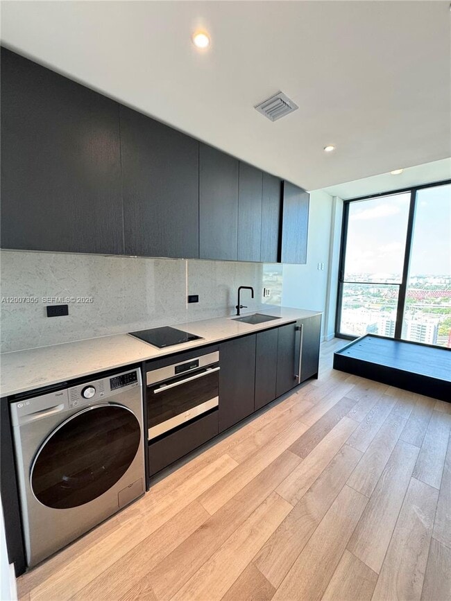 Building Photo - 20 NE 11th St