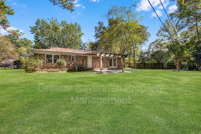 Building Photo - 615 W Tietgen St