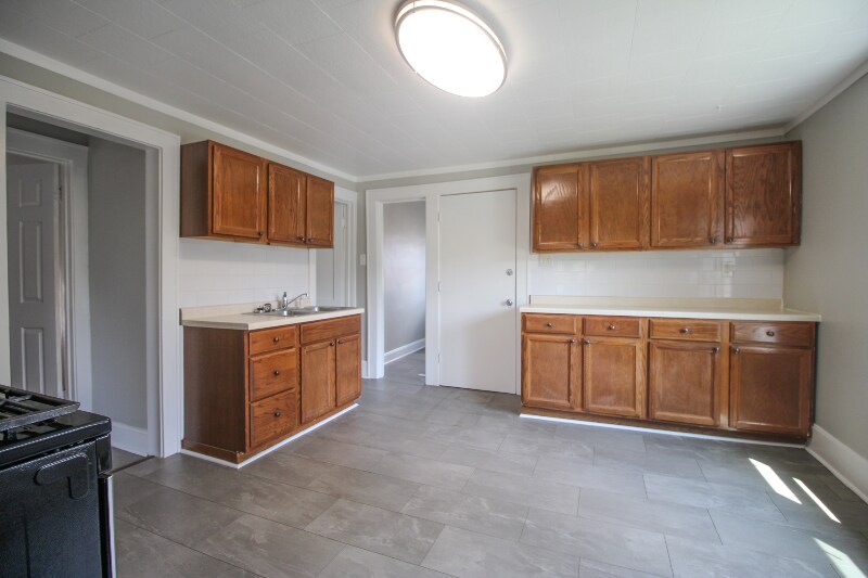 Building Photo - 1446 S 56th St