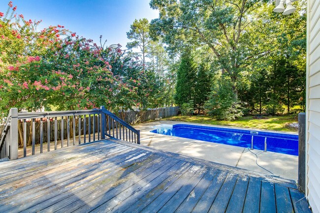 Building Photo - 402 Plantation Pointe Dr