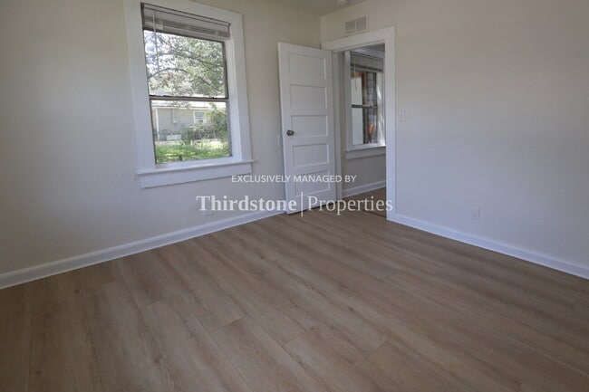 Building Photo - 1502 Fairfax St