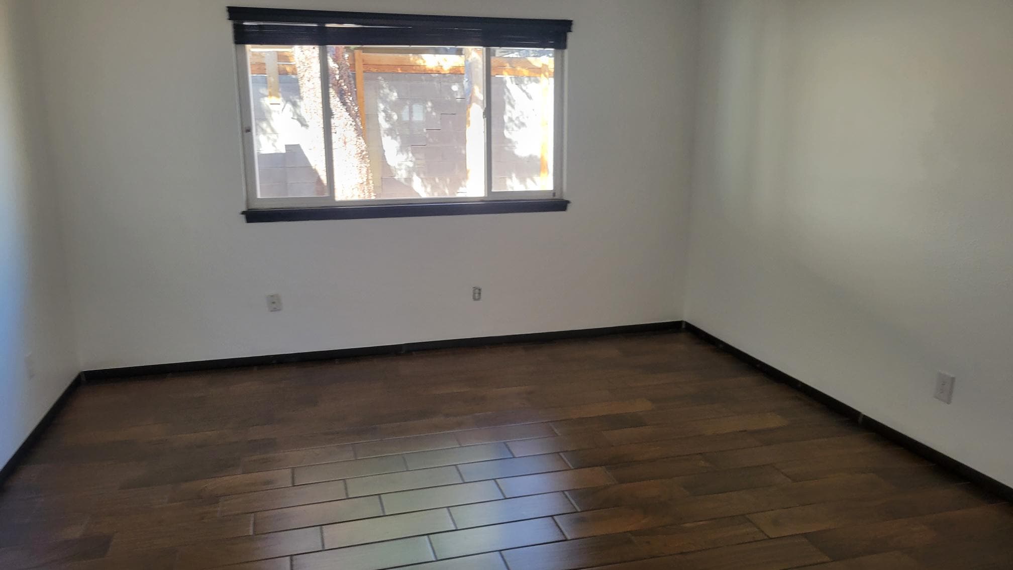 Building Photo - 5020 San Pedro Ct NE
