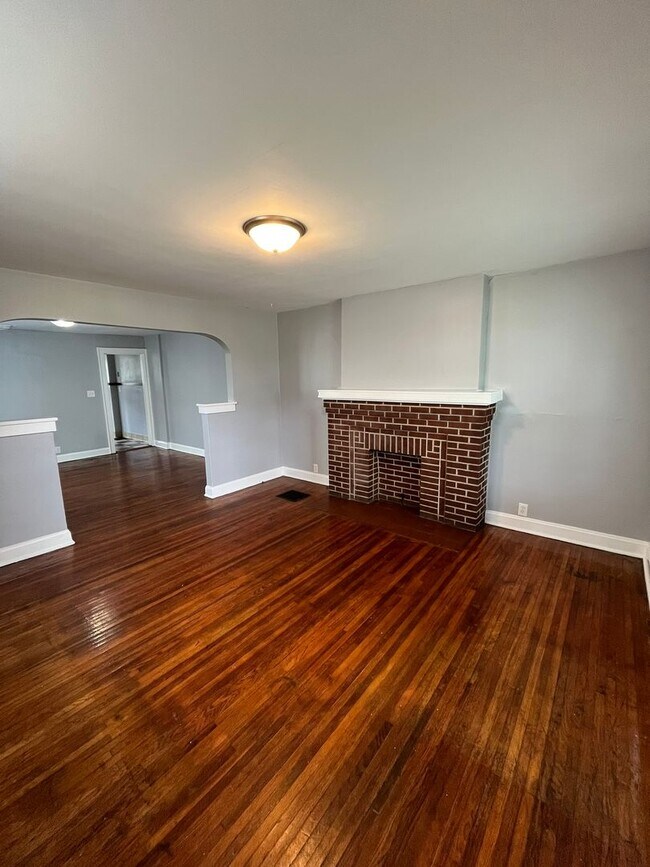 Building Photo - 452-454 S Huron Ave.