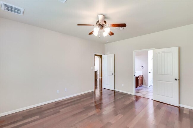 Building Photo - 11300 Cherisse Dr