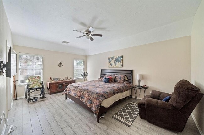 Building Photo - 3261 Gladewater Ln