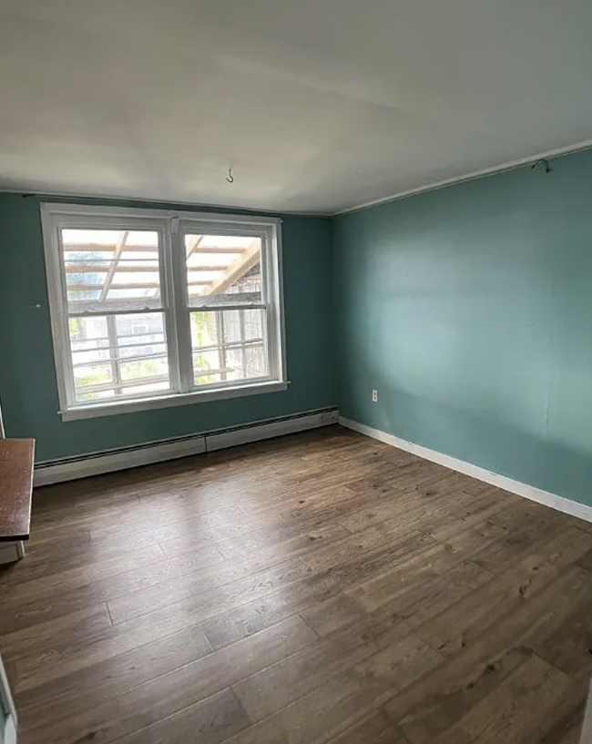 Bedroom #2 (ground floor) - 7 Woolerton St