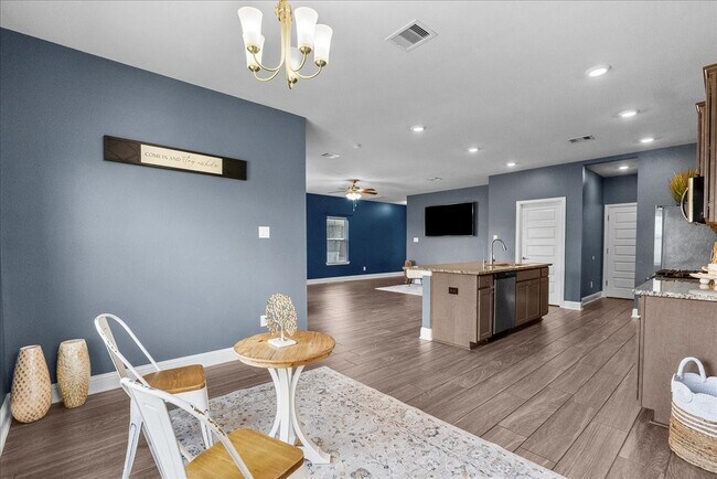 Building Photo - 4207 W Bayou Maison Cir