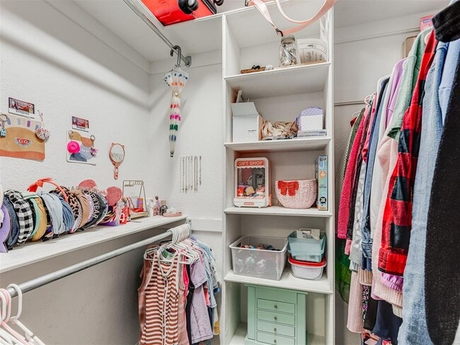 Building Photo - 801 Rock Hollow Rd