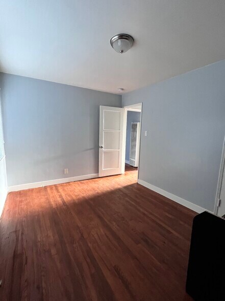 Building Photo - 5975 W 86th Pl