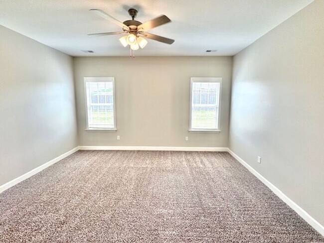 Building Photo - Now Leasing a 4-Bedroom 2.5 Bath Home in M...
