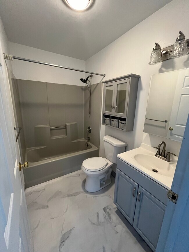 Building Photo - 30 Loughran Dr