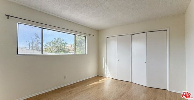 Building Photo - 1014 N Spaulding Ave