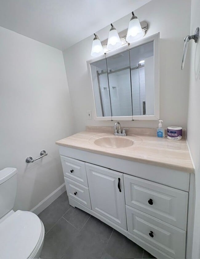 Building Photo - 12403 Braxfield Ct