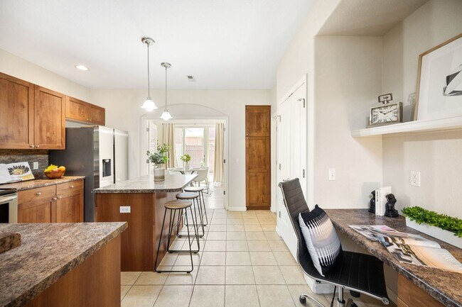 Building Photo - Spacious 3BR + Loft in the Palomino Park C...