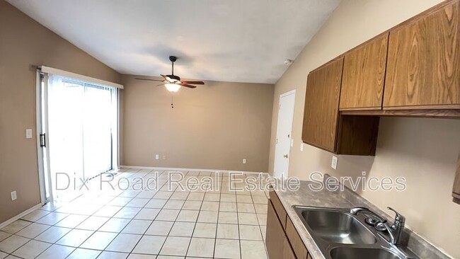 Building Photo - 1713 Bonita Dr