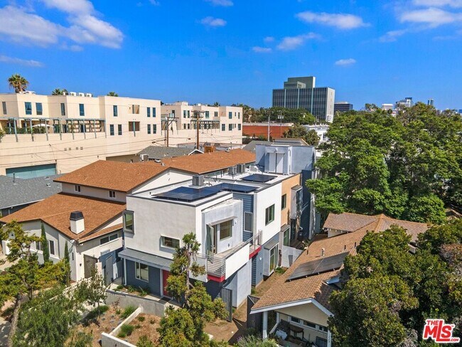 Building Photo - 1227 23rd St