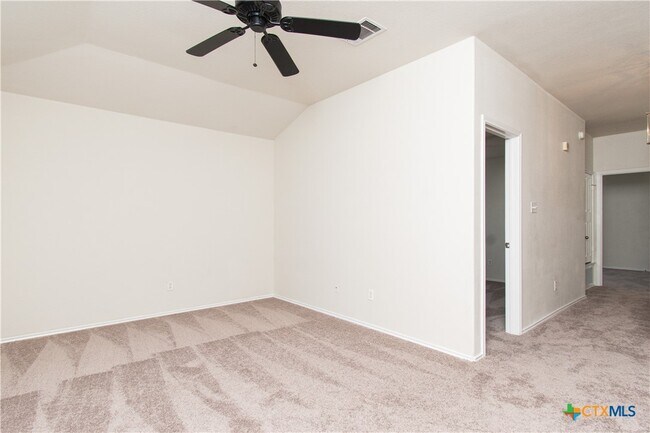 Building Photo - 5304 Willamette Ln